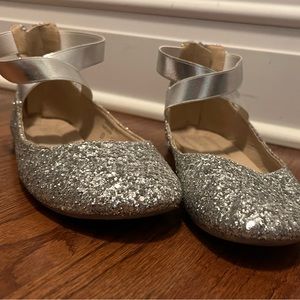 Bella Marie silver glitter shoes (7 1/2).